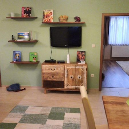 Aranypatak Apartmanhaz Szombathely Exterior foto