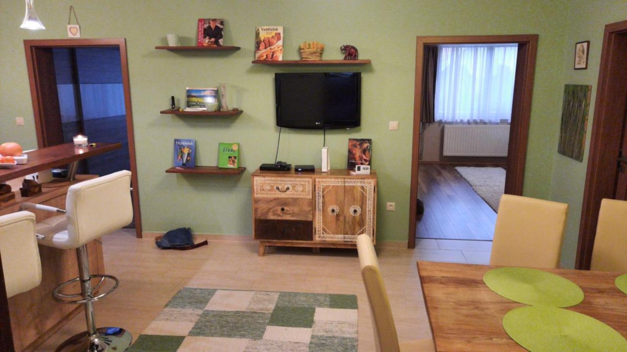 Aranypatak Apartmanhaz Szombathely Exterior foto