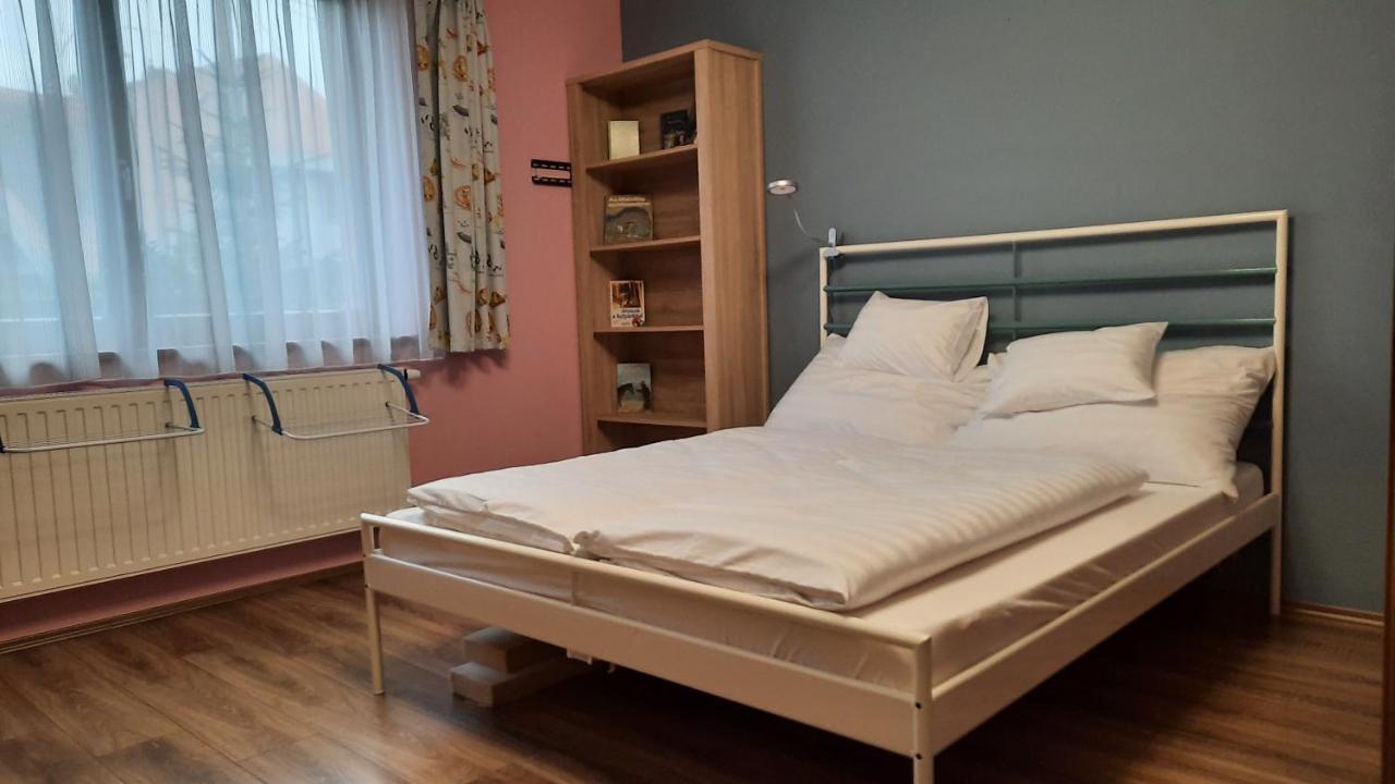 Aranypatak Apartmanhaz Szombathely Exterior foto