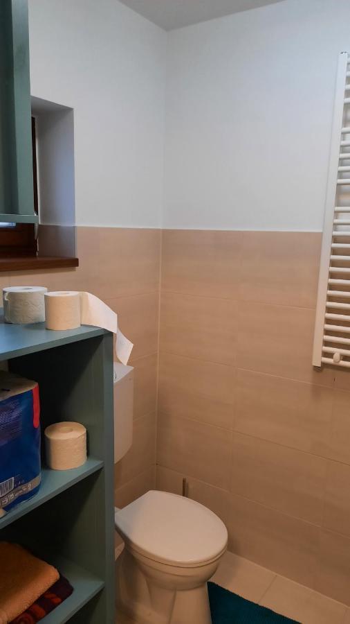 Aranypatak Apartmanhaz Szombathely Exterior foto